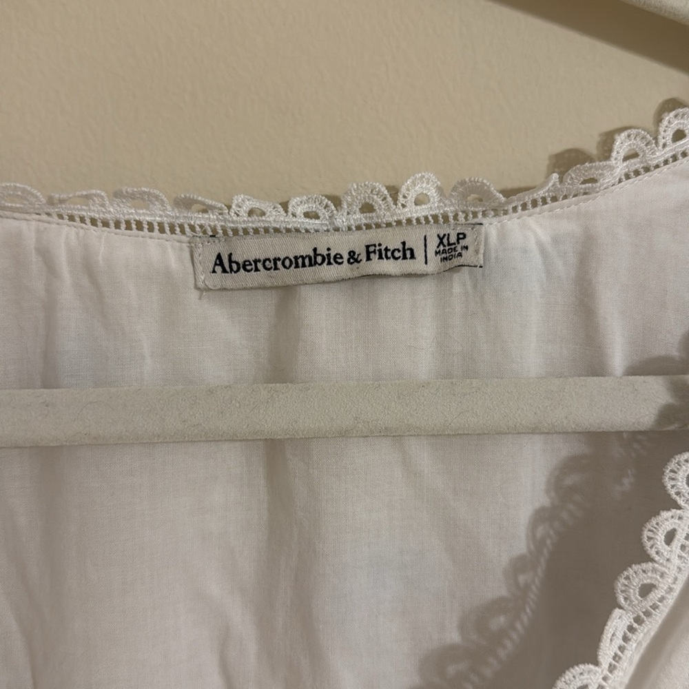 A&F Eyelet Puff Sleeve Tiered Dress SZ XL - Picture 4 of 6